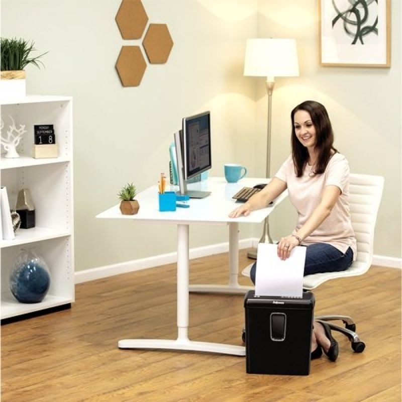 Destructora Fellowes P-30C
Corte en Partículas de 4 x 34mm
Negra