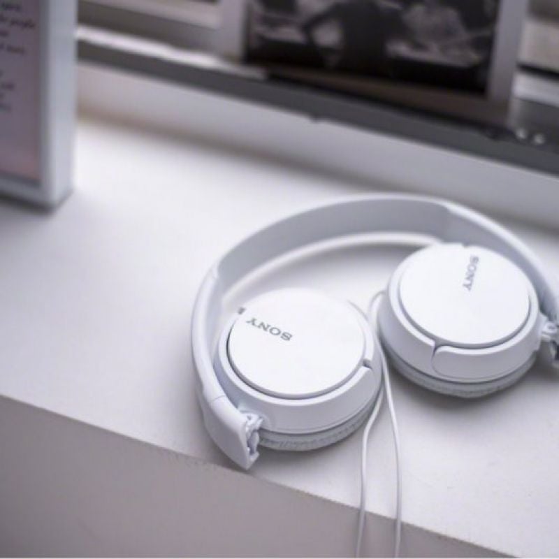 Auriculares Sony MDRZX110APW
con Micrófono
Jack 3.5
Blancos