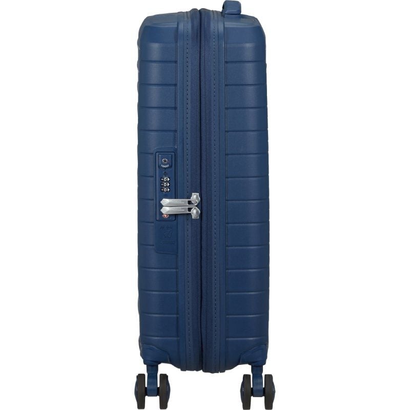 Maleta de Cabina American Tourister FastForward Spinner Expansible 55cm
55x40x23cm
4 Ruedas
Azul Marino